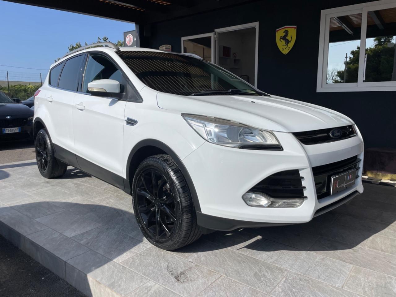 Ford Kuga 2.0 TDCI 150 CV S&S 4WD Titanium