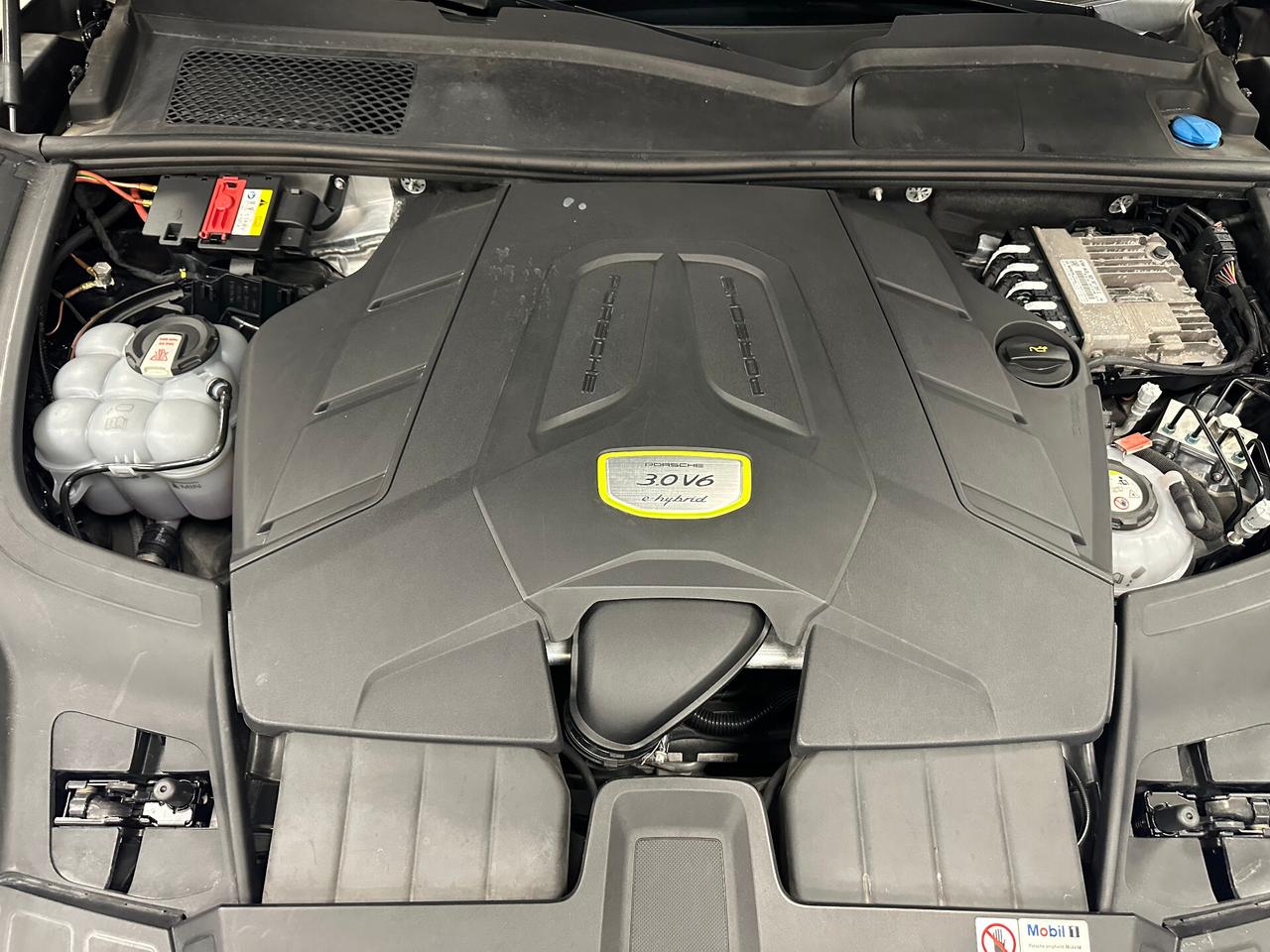 Porsche Cayenne Coupé 3.0 V6 E-Hybrid - 2023