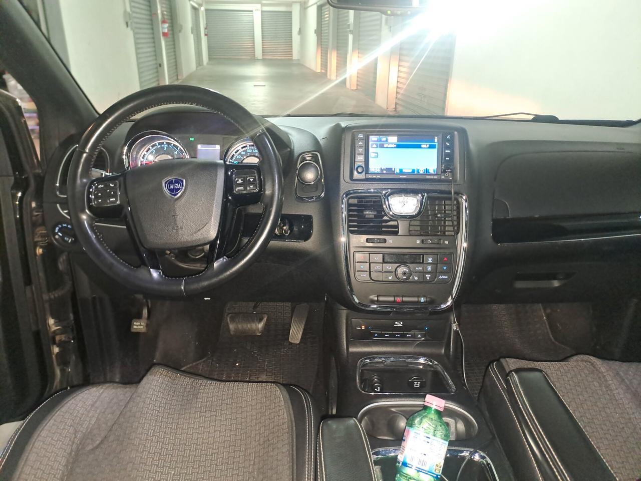 Lancia Voyager 2.8 Turbodiesel S 177 CV