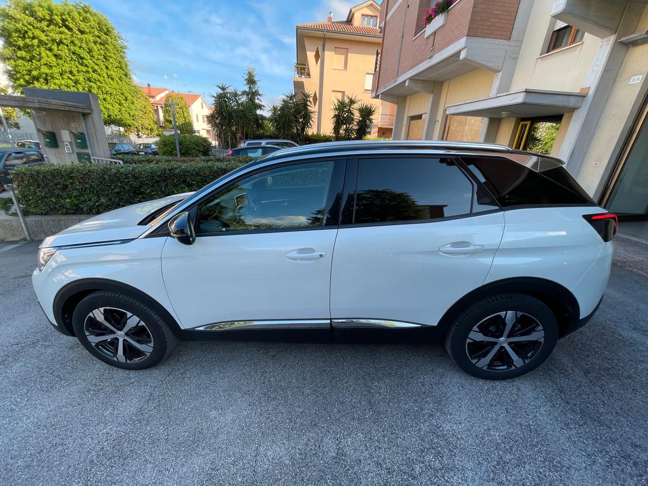 Peugeot 3008 BlueHDi 120 S&S Allure