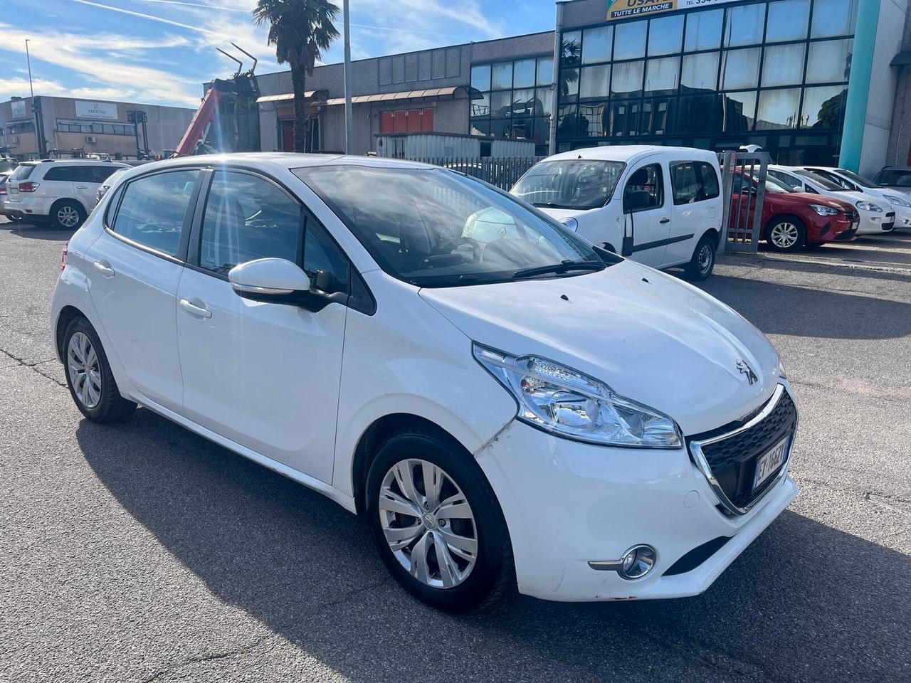 Peugeot 208 1.4 HDi 68 CV 5 porte Access