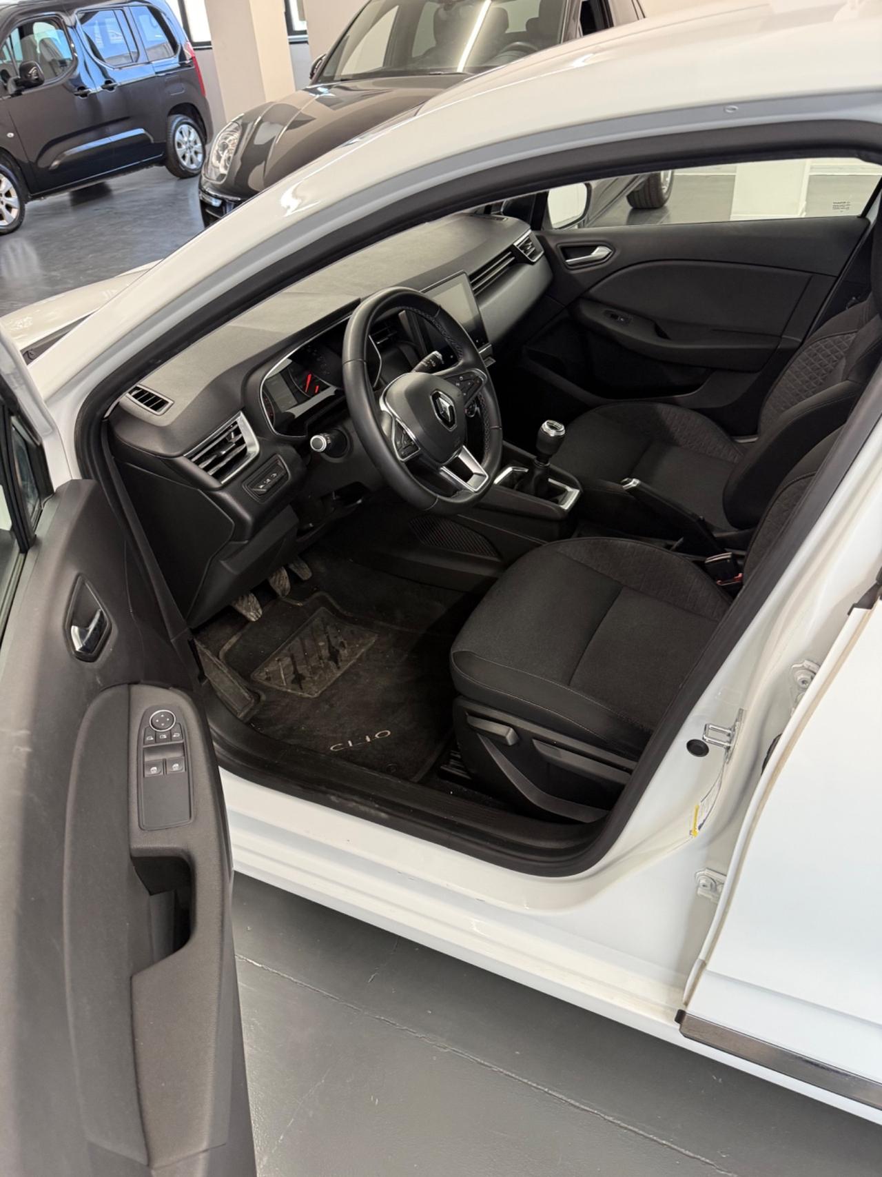 Renault Clio TCe 100 CV 5 porte Intens