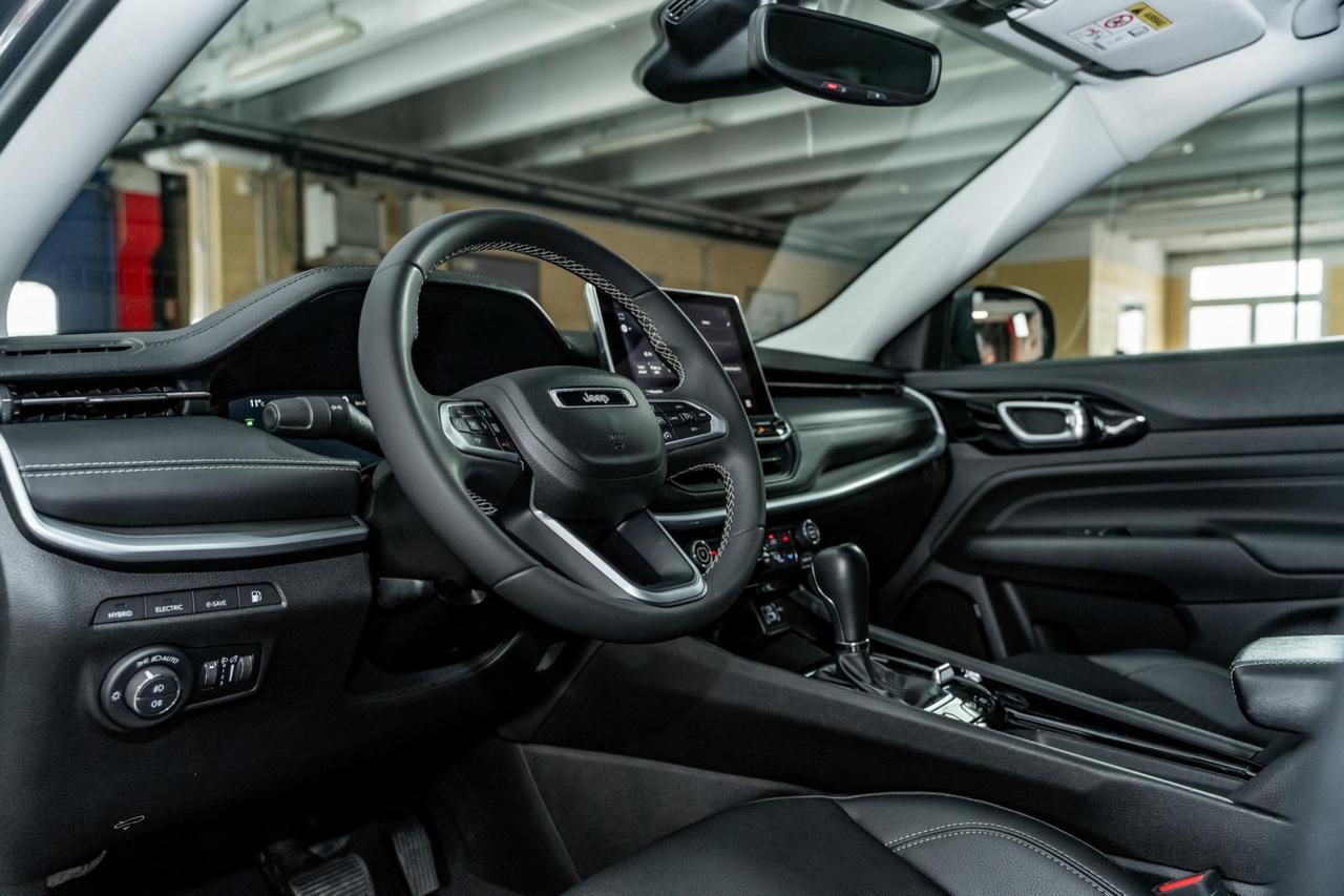 Jeep Compass 1.3 turbo t4 phev Limited 4xe auto