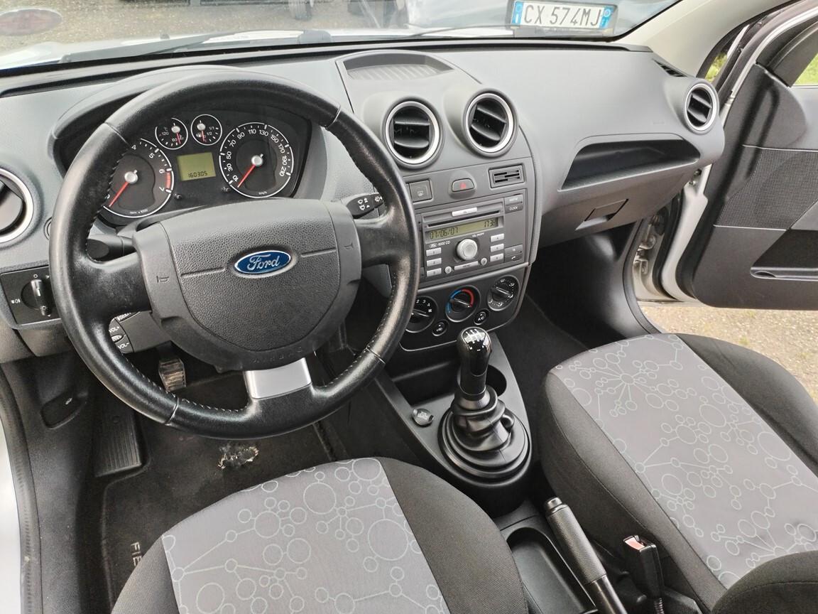 Ford Fiesta Fiesta 1.2 5p. 160000km 2007 distribuzione e tagliando fatto
