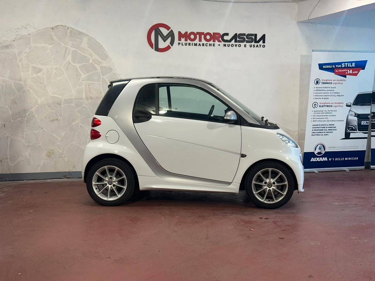 Smart ForTwo 1000 52 kW MHD coupé passion