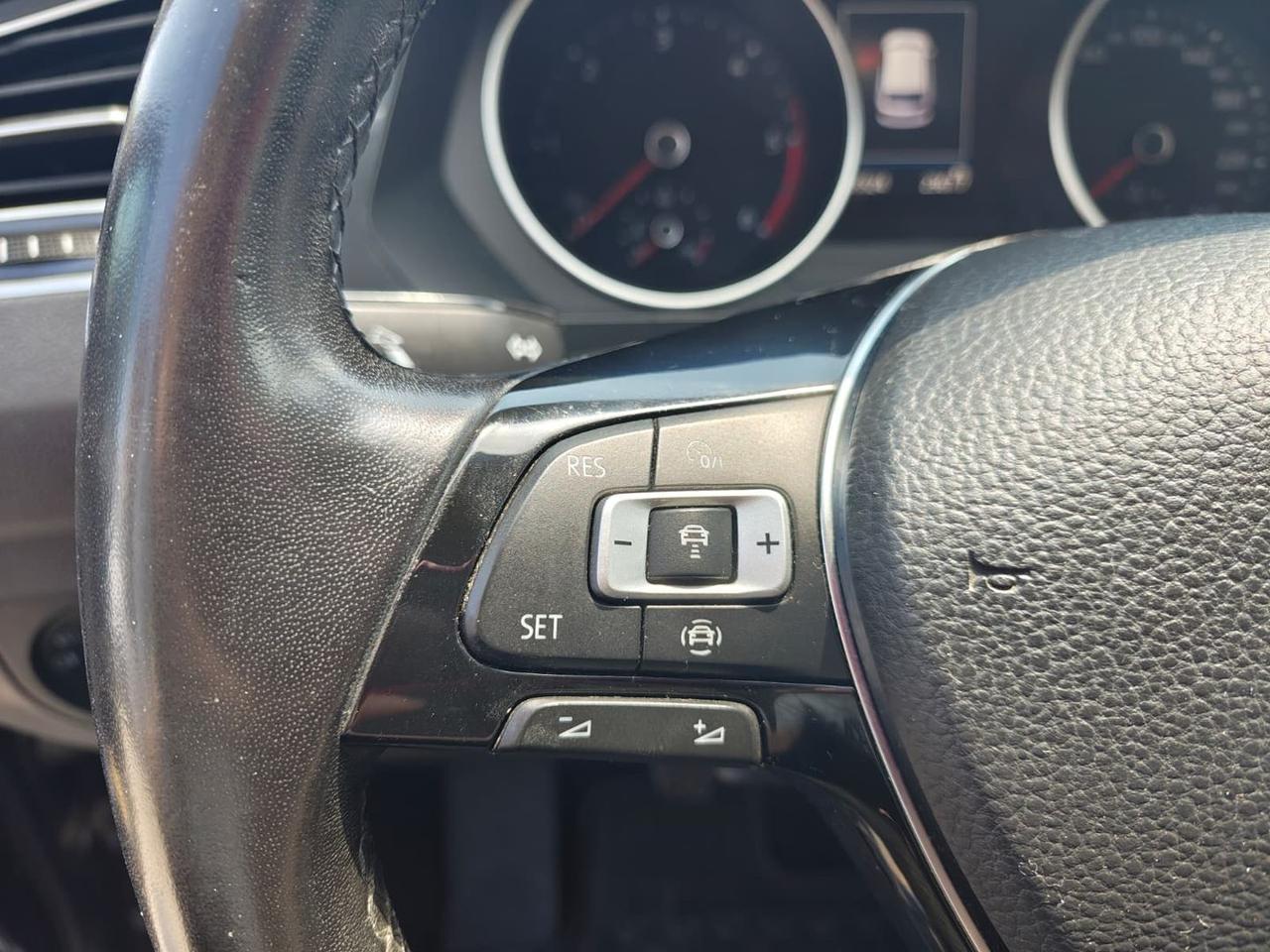Volkswagen Tiguan Business 1.6 TDI #11814