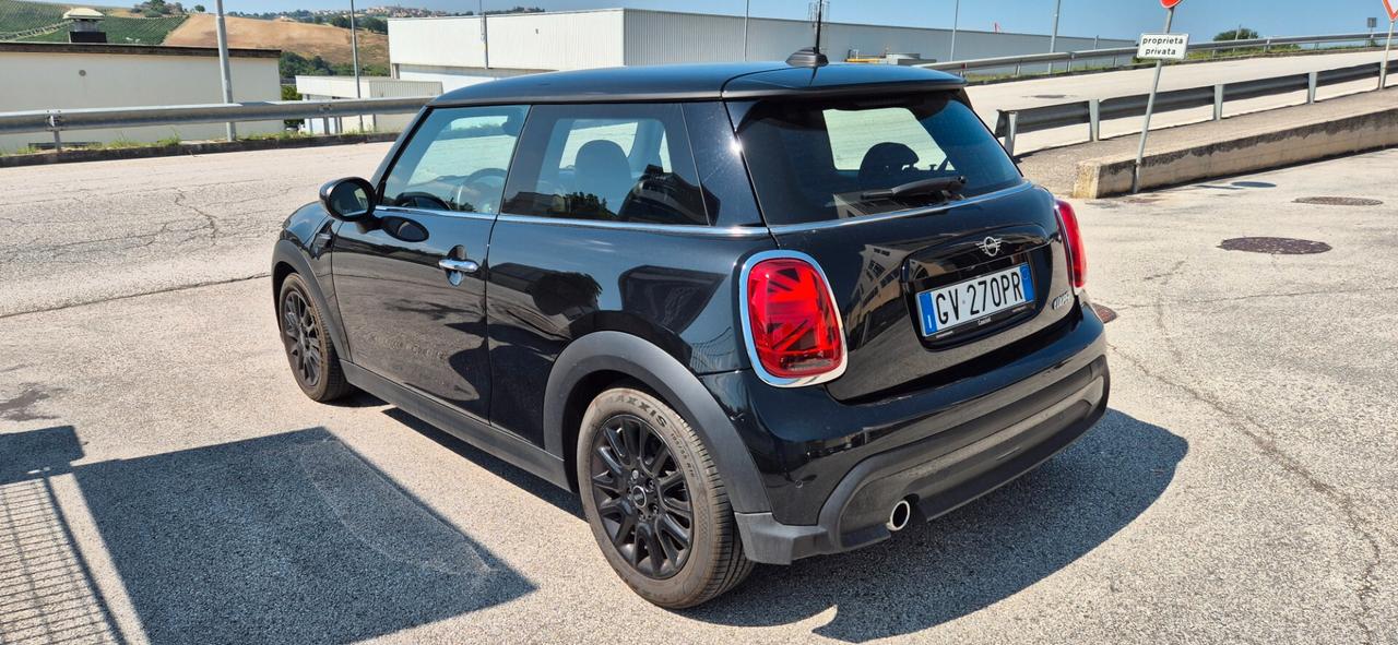 Mini 1.5 Cooper AUT - NEOPATENTATI