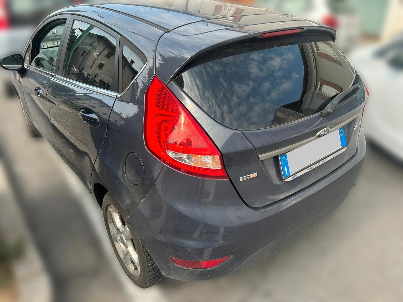 Ford Fiesta 5p 1.6 tdci + c/esp 95cv E5 - ANCHE NEOPATENTATI