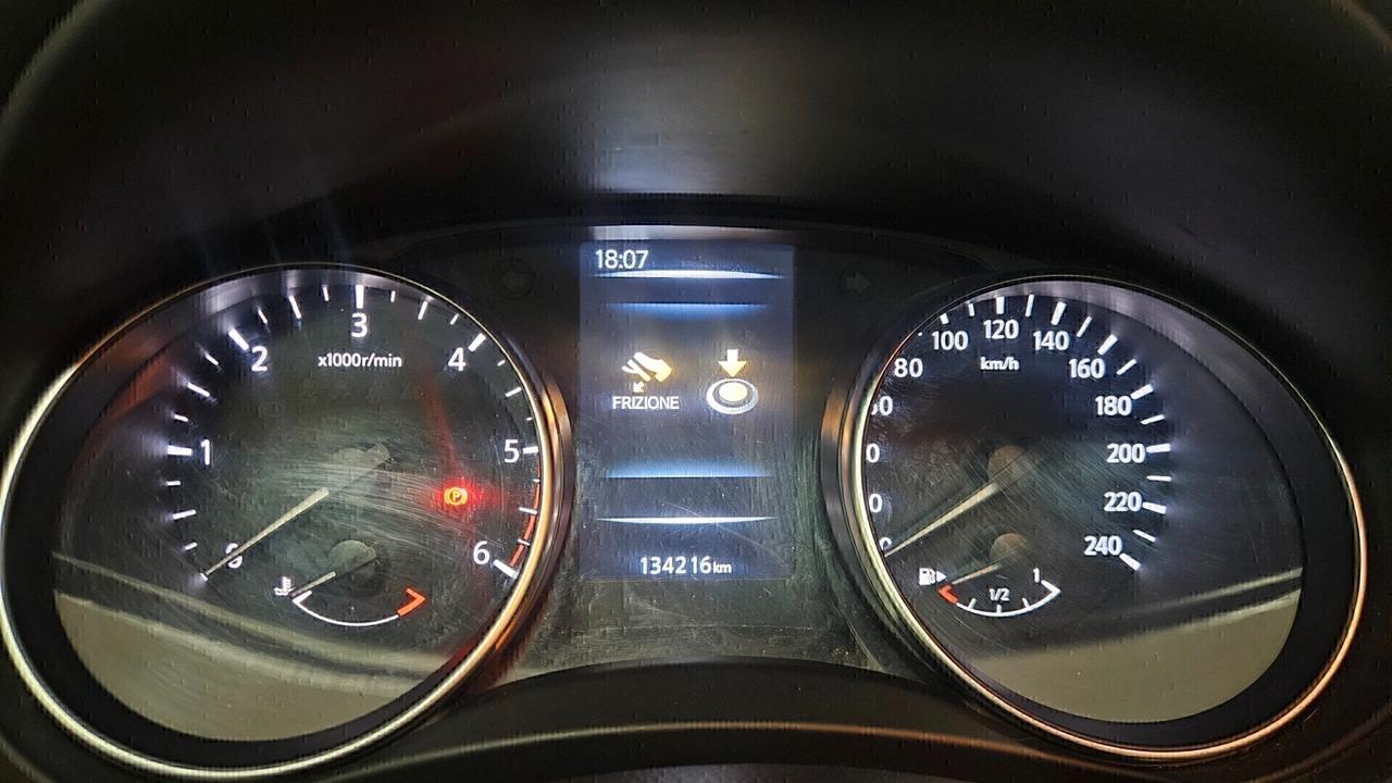 Nissan Qashqai 1.5 dCi N-Connecta