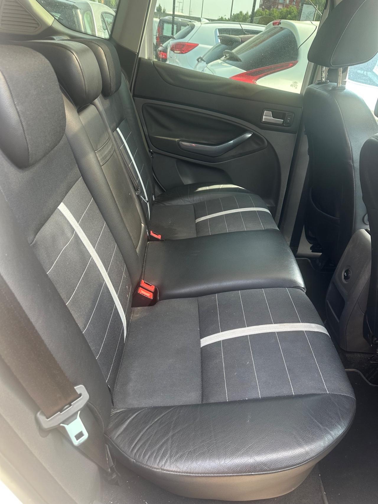 Ford Kuga 2.0 TDCi 136 CV 4WD Titanium DPF