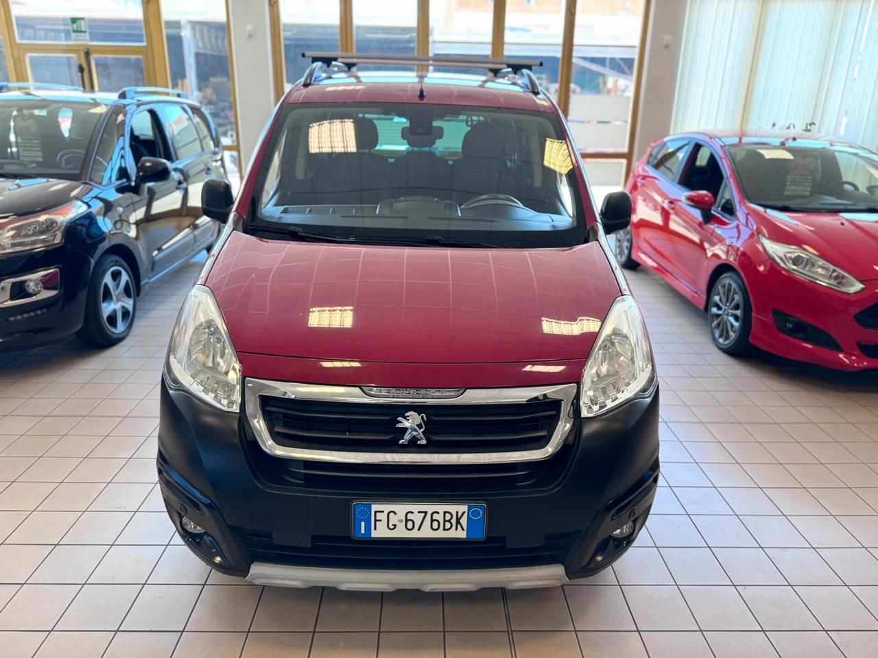 Peugeot Partner Tepee BlueHDi 100 Outdoor