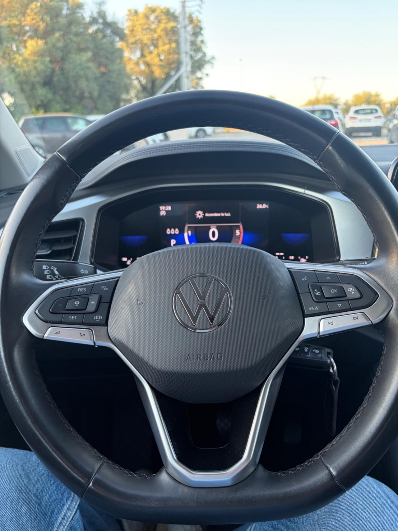 Volkswagen T-Roc 2.0 TDI SCR 150 CV DSG 4MOTION R-Line