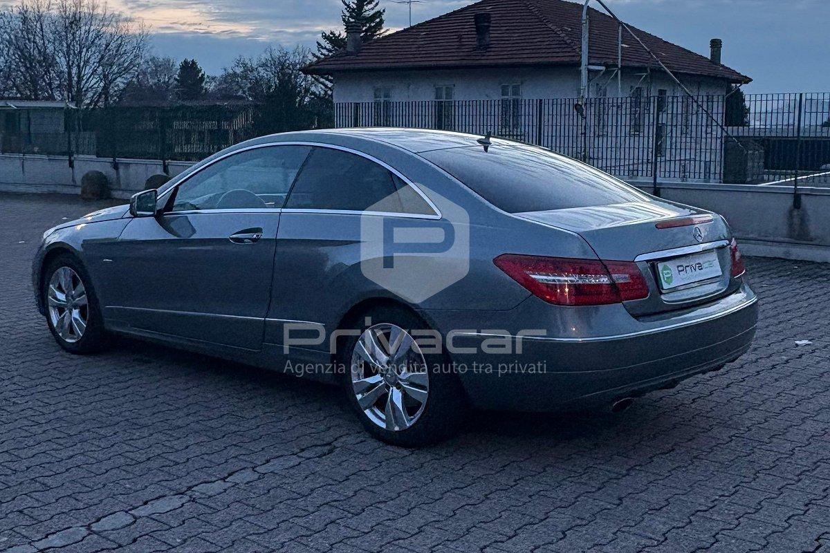 MERCEDES E 220 CDI Coupé BlueEFFICIENCY Avantgarde