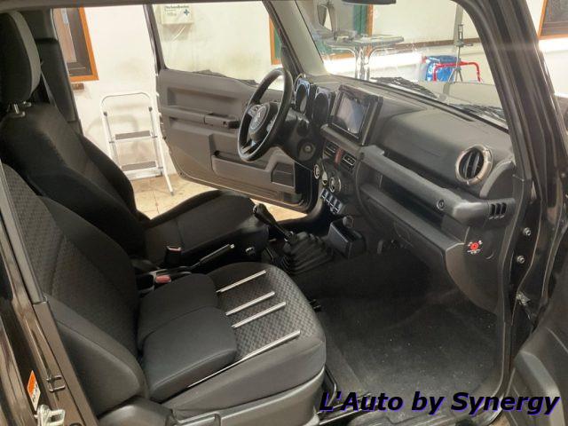 SUZUKI Jimny 1.5 5MT Top