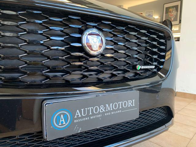 Jaguar E-Pace E-Pace 2.0d i4 mhev R-Dynamic Black awd 163cv auto