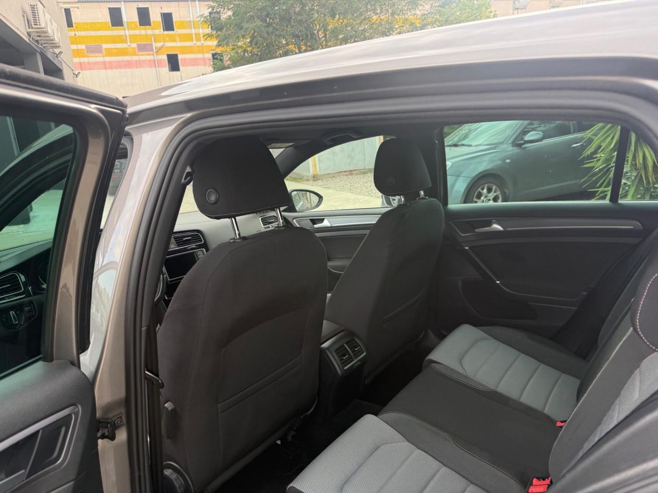 Volkswagen Golf 1.4 TSI DSG 5p. Sport Edition R-Line