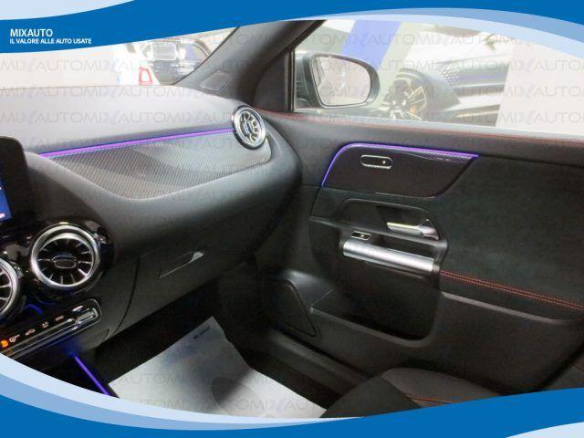 MERCEDES-BENZ GLA 200 D Automatic AMG Line Premium EU6 KM Ø