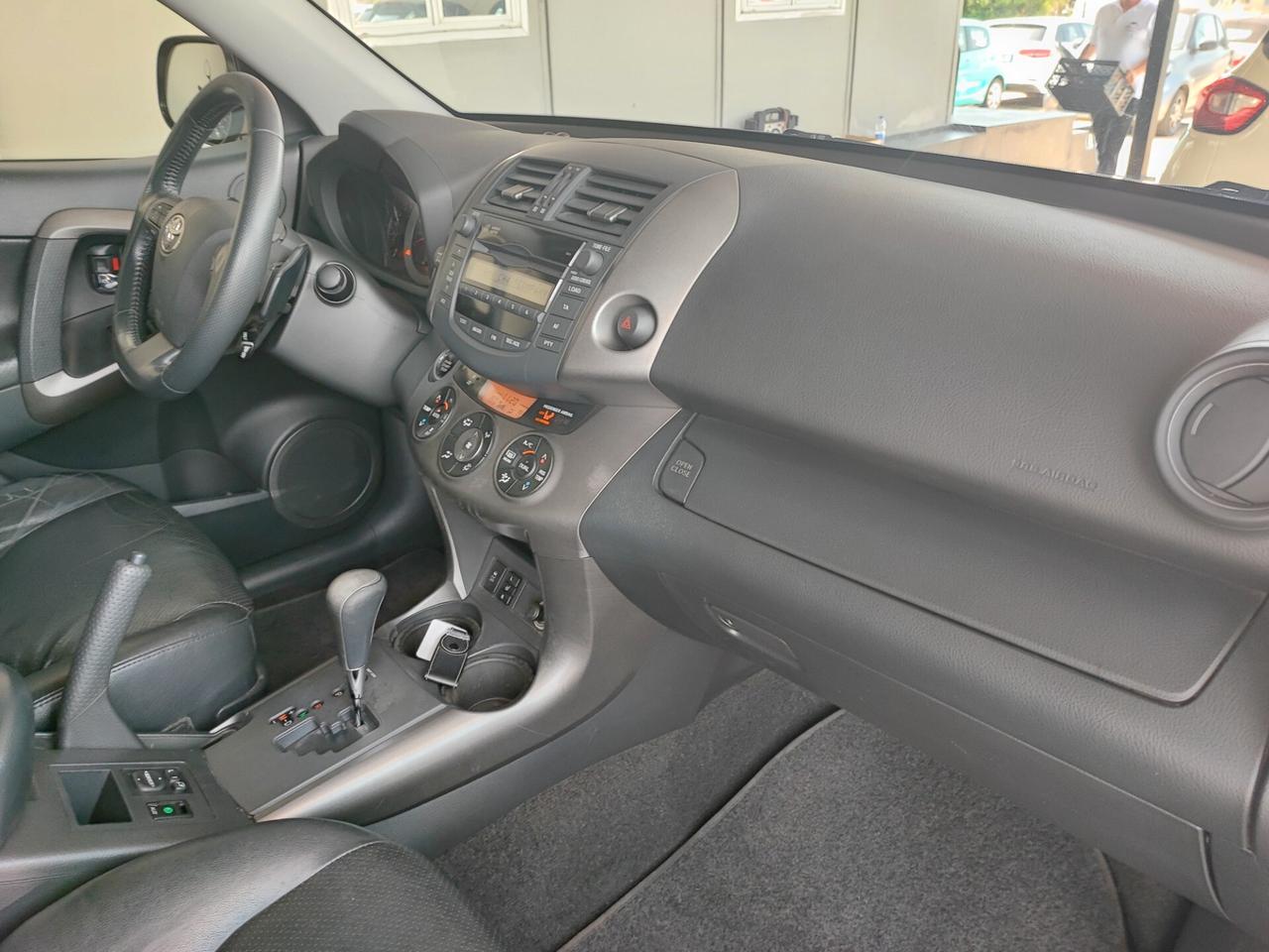 Toyota RAV 4 RAV4 Crossover 2.2 D-Cat A/T 150 CV Luxury