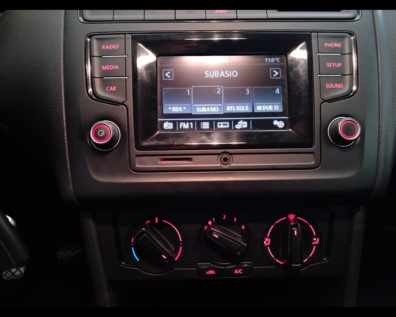 VOLKSWAGEN Polo V 2014 - Polo 5p 1.0 mpi Trendline 60cv