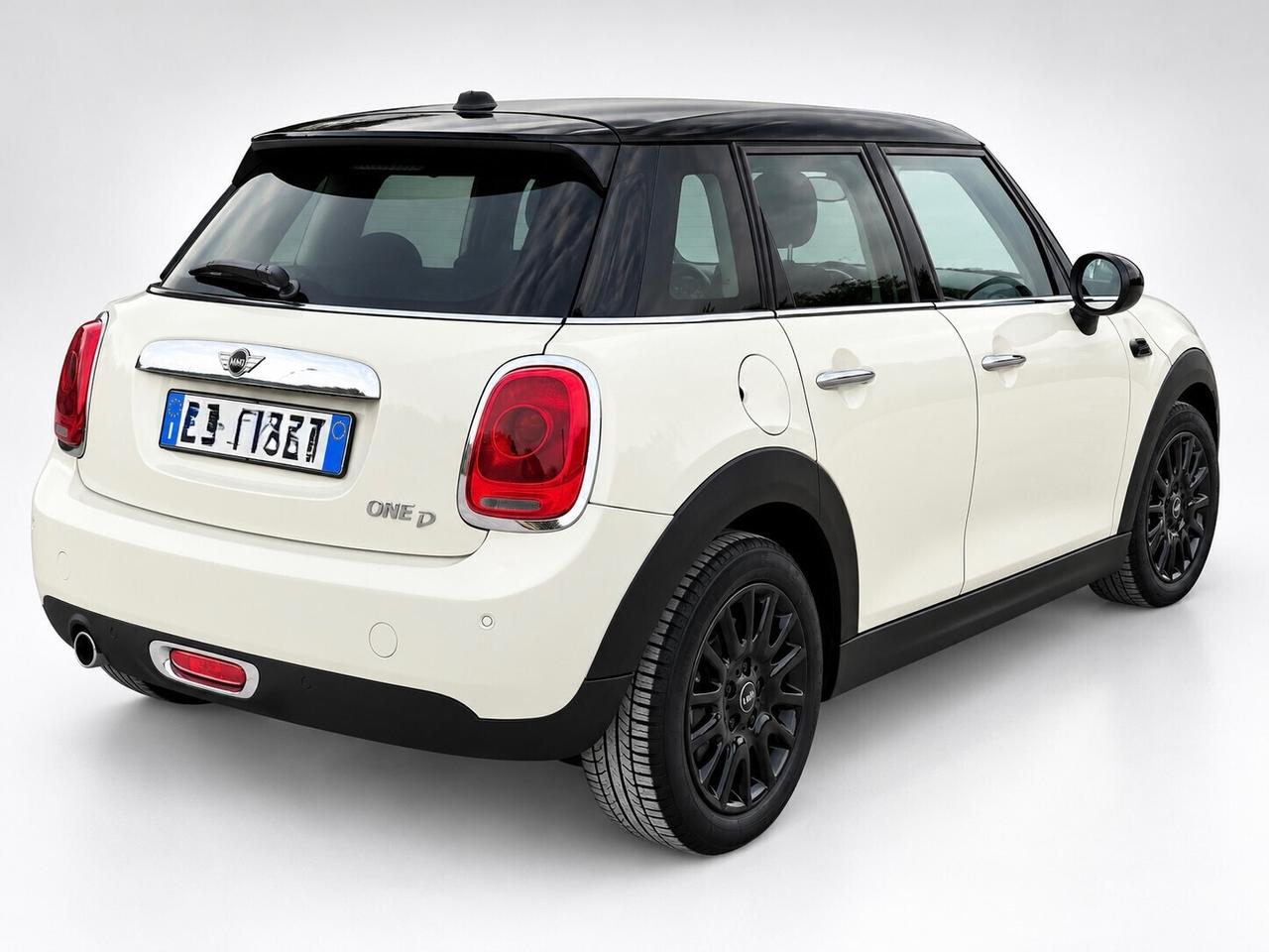 MINI COOPER ONE 1.6 DIESEL 5 PORTE NEOPATENTATi F55