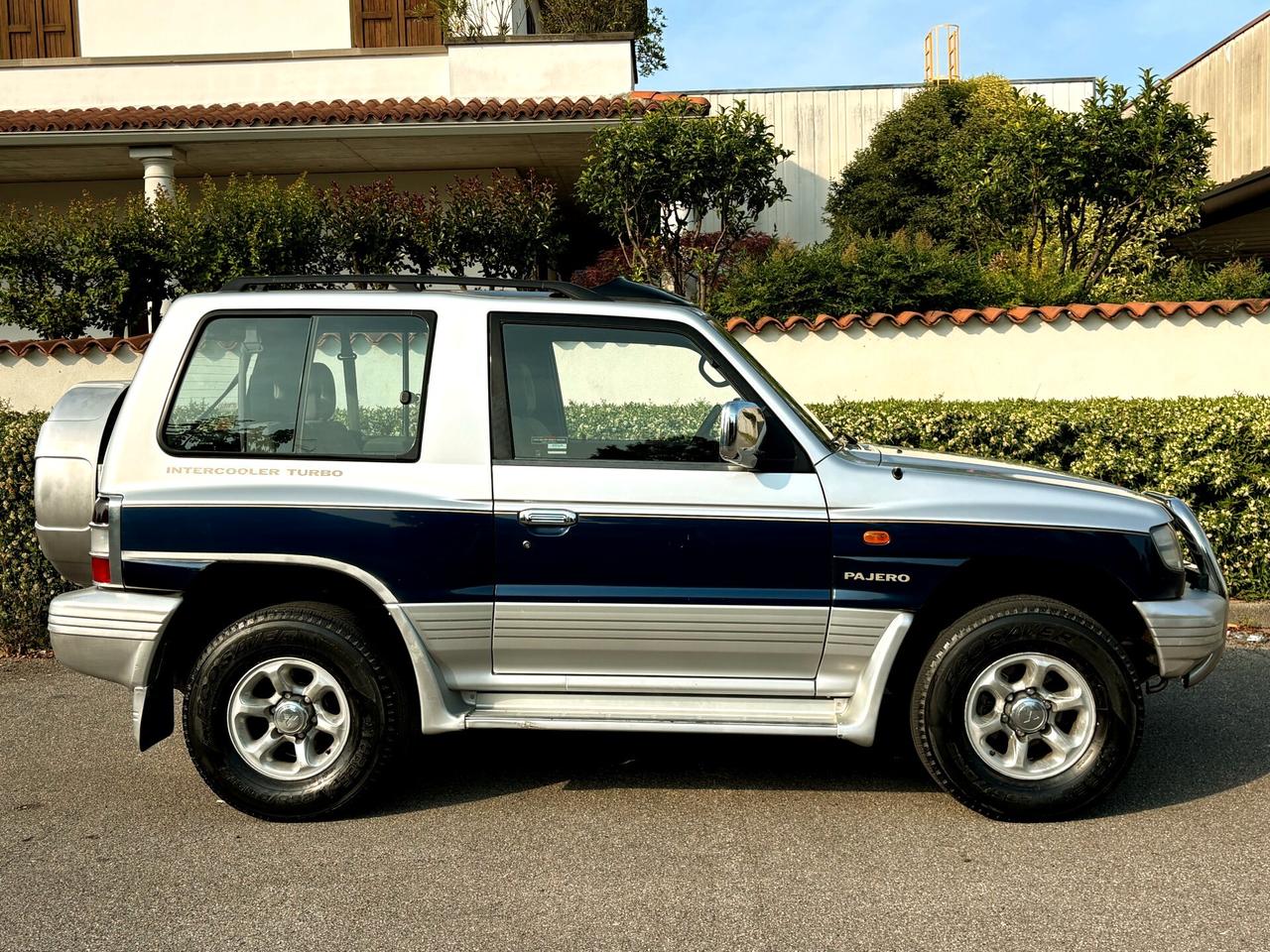 MITSUBISHI PAJERO 3p. 2.5D-Bicolore- 218000KM-2000