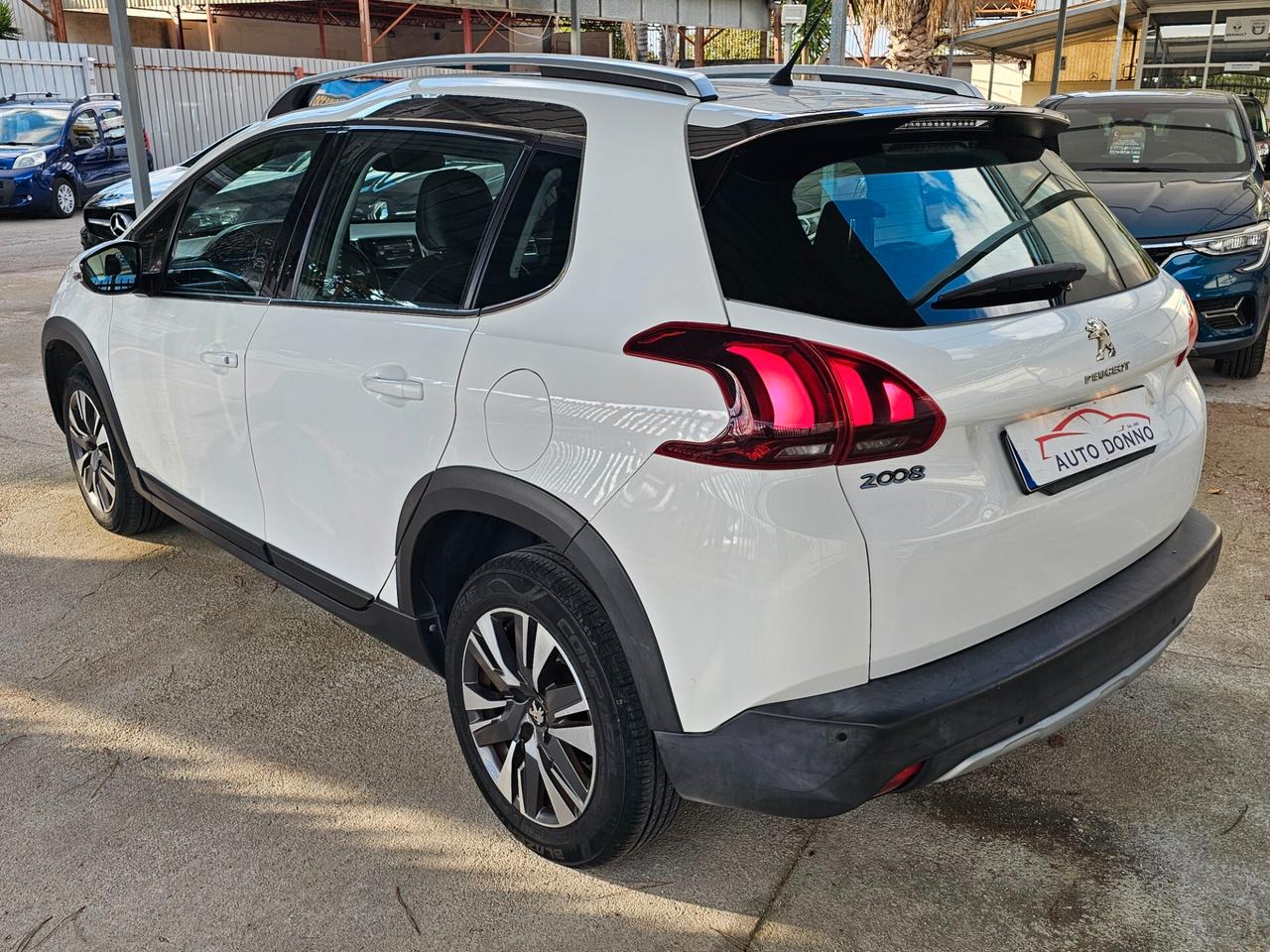 Peugeot 2008 1.6 BlueHDi 100 Allure