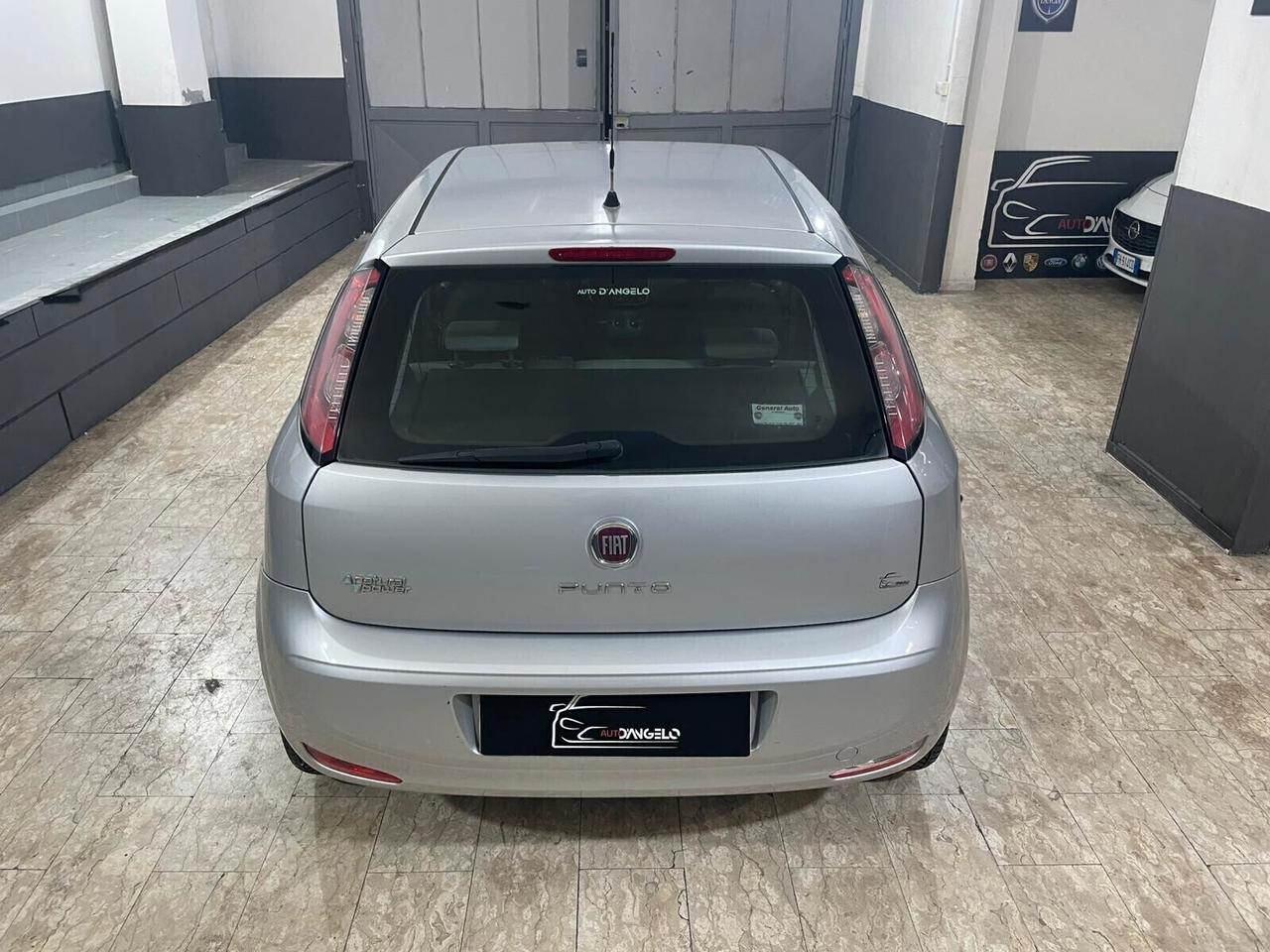 Fiat Punto 1.4 8V 5 porte Natural Power Virgin Radio
