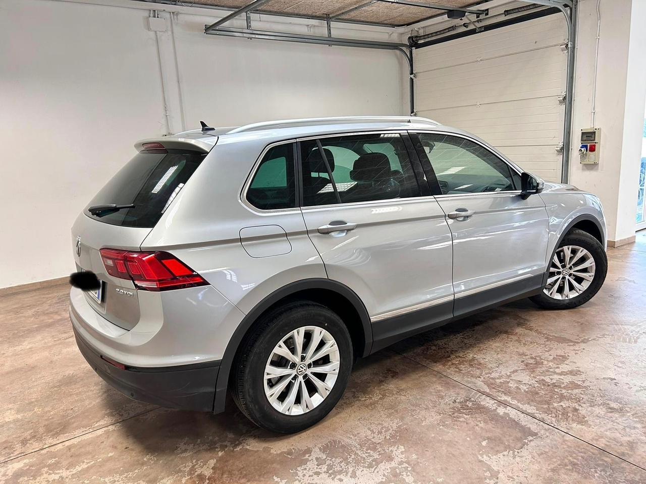Volkswagen Tiguan 2.0 TDI SCR DSG Business BlueMotion Technology