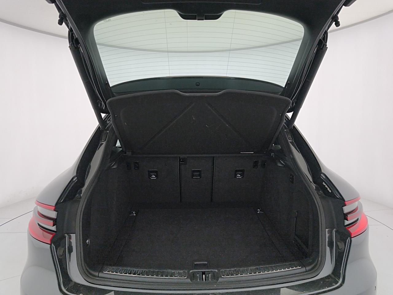 Porsche Macan 2.0 252cv