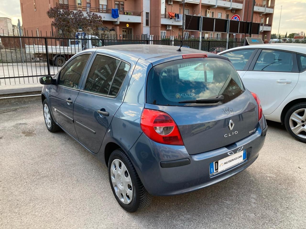 Renault Clio 1.2 16V 5 porte Dynamique