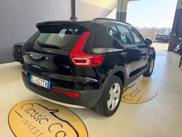 VOLVO XC40 T2 Essential