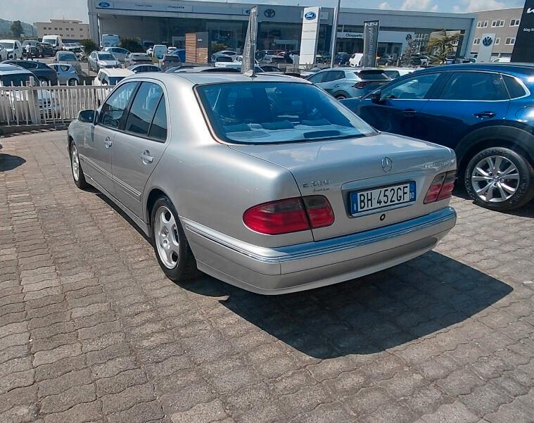 E 200 Kompressor cat Avantgarde