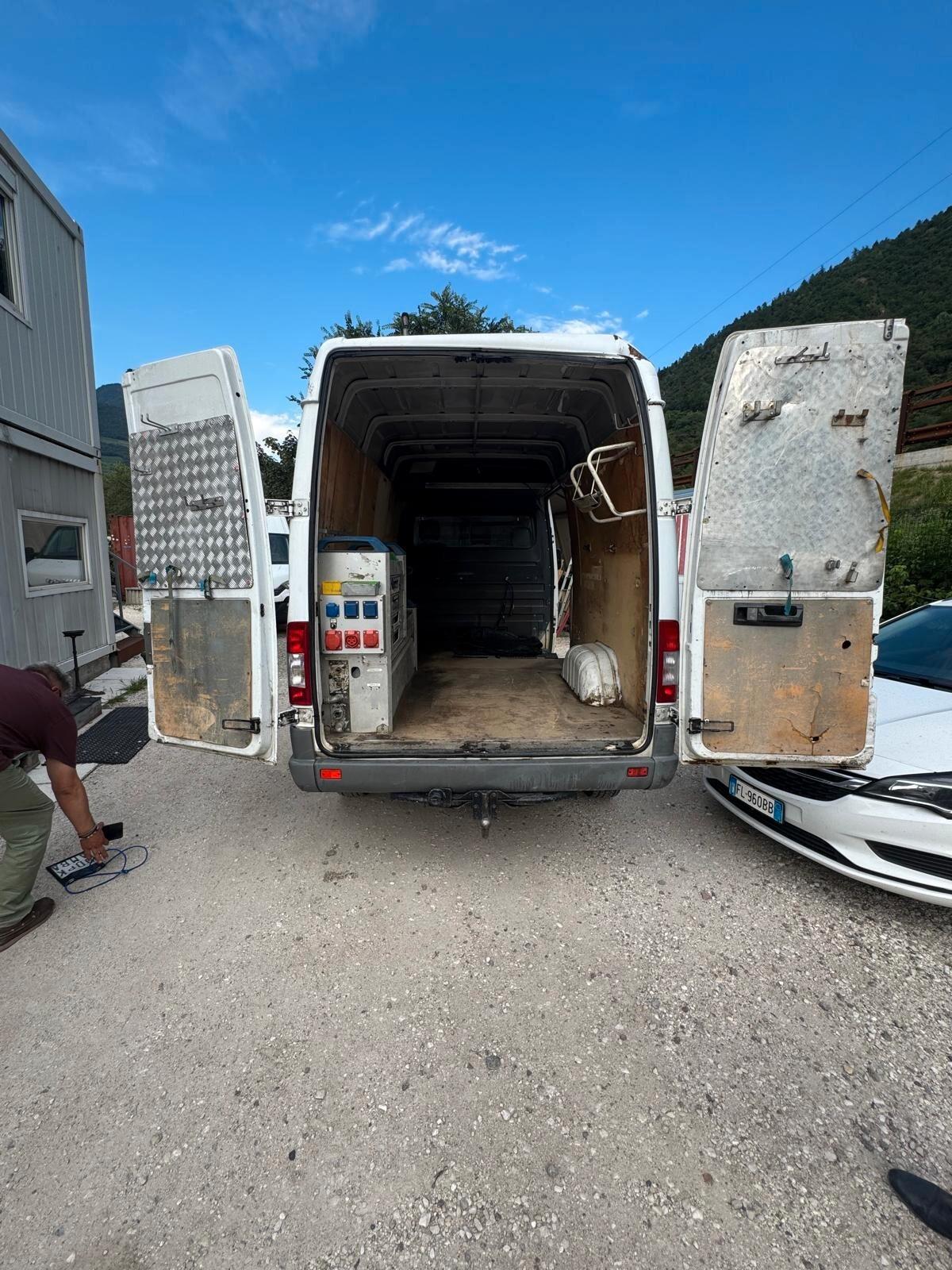 Sprinter 316 CDI Furgone allestimento Allrad by IGLHAUT
