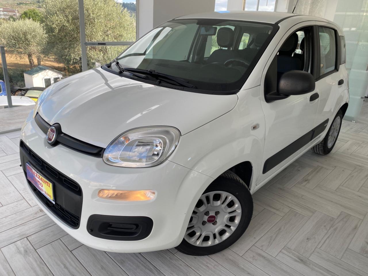 Fiat Panda 1.2 69cv LOUNGE DA VETRINA2017