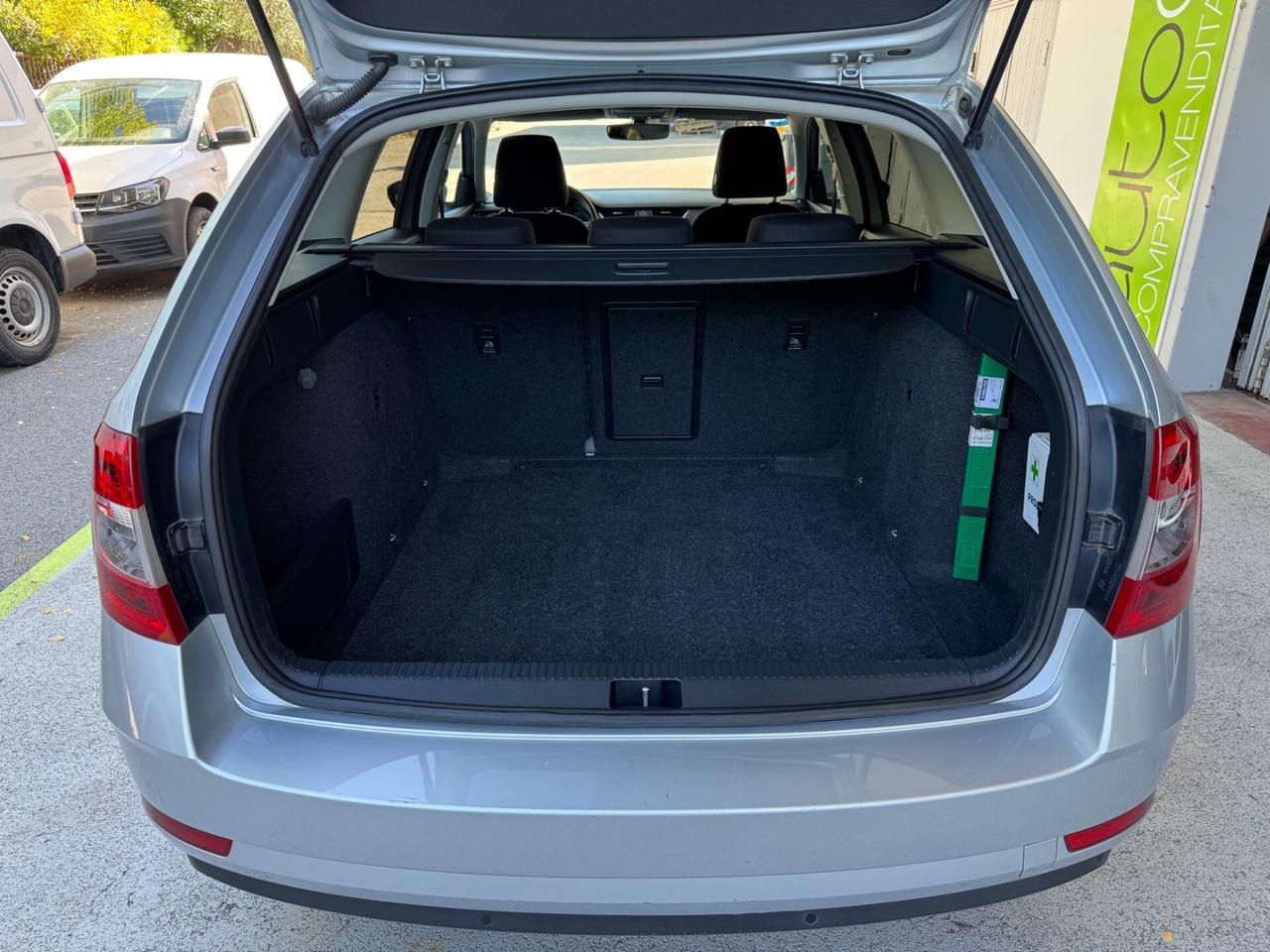 Skoda Octavia Wagon 1.6 tdi Execut GARANZIA 24MESI
