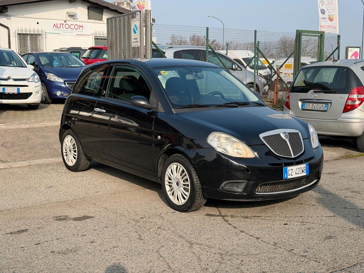 Lancia Ypsilon 1.4 Platino Ecochic GPL