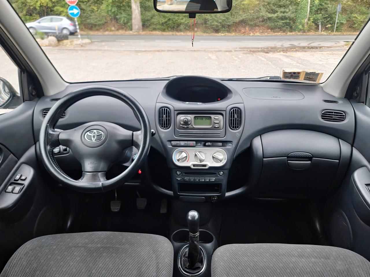 Toyota Yaris Verso 1.4 tdi D-4D cat 5 porte 2004-E3 Manuale