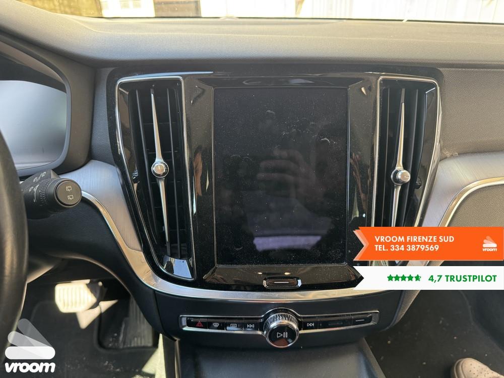 VOLVO V60 (2018-->) V60 B4 (d) Geartronic Momen...