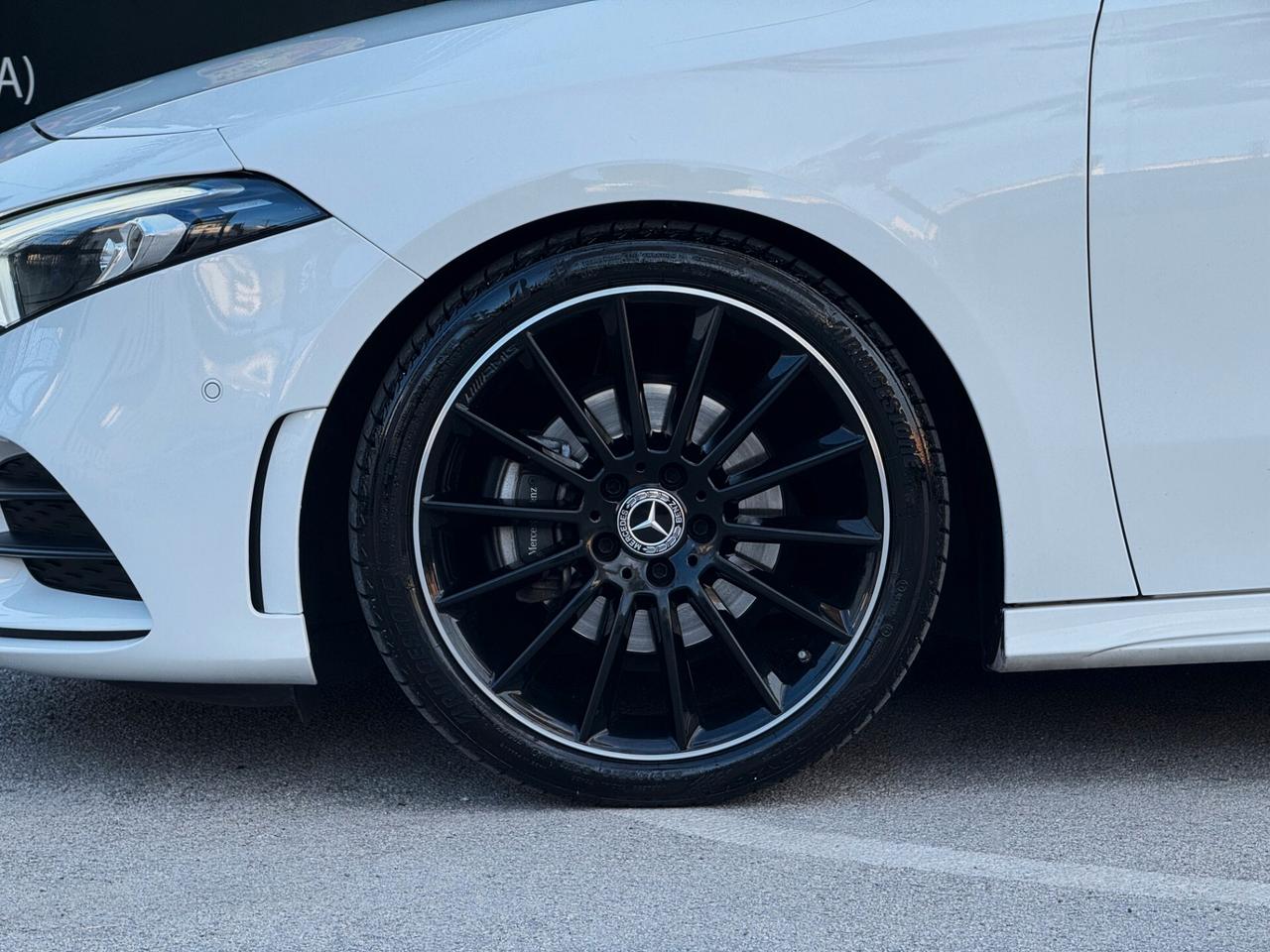 Mercedes-Benz A 180 d Premium AMG TETTO PACK LUCI
