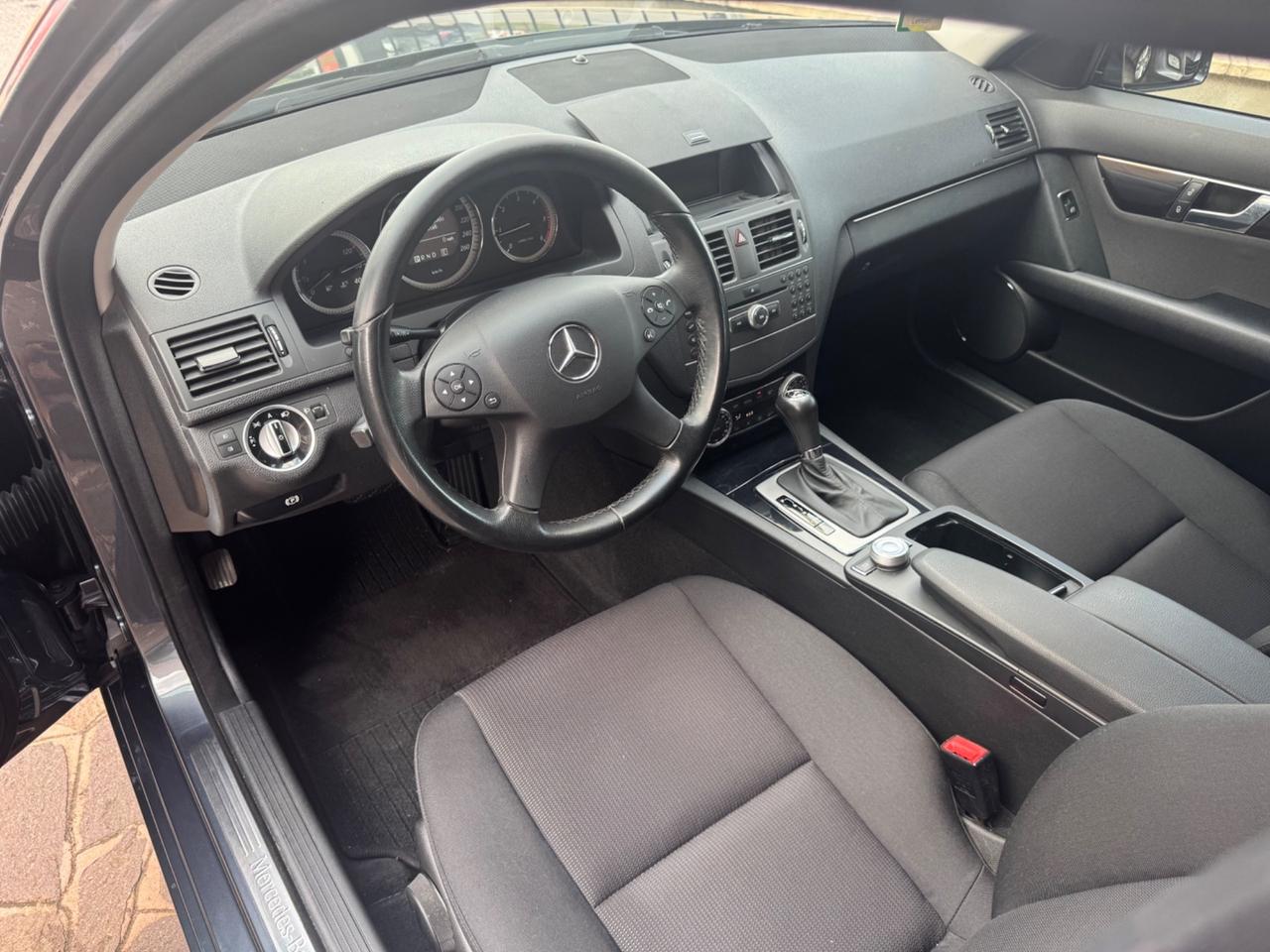 Mercedes-benz C 220 CDI BlueEFFICIENCY Executive