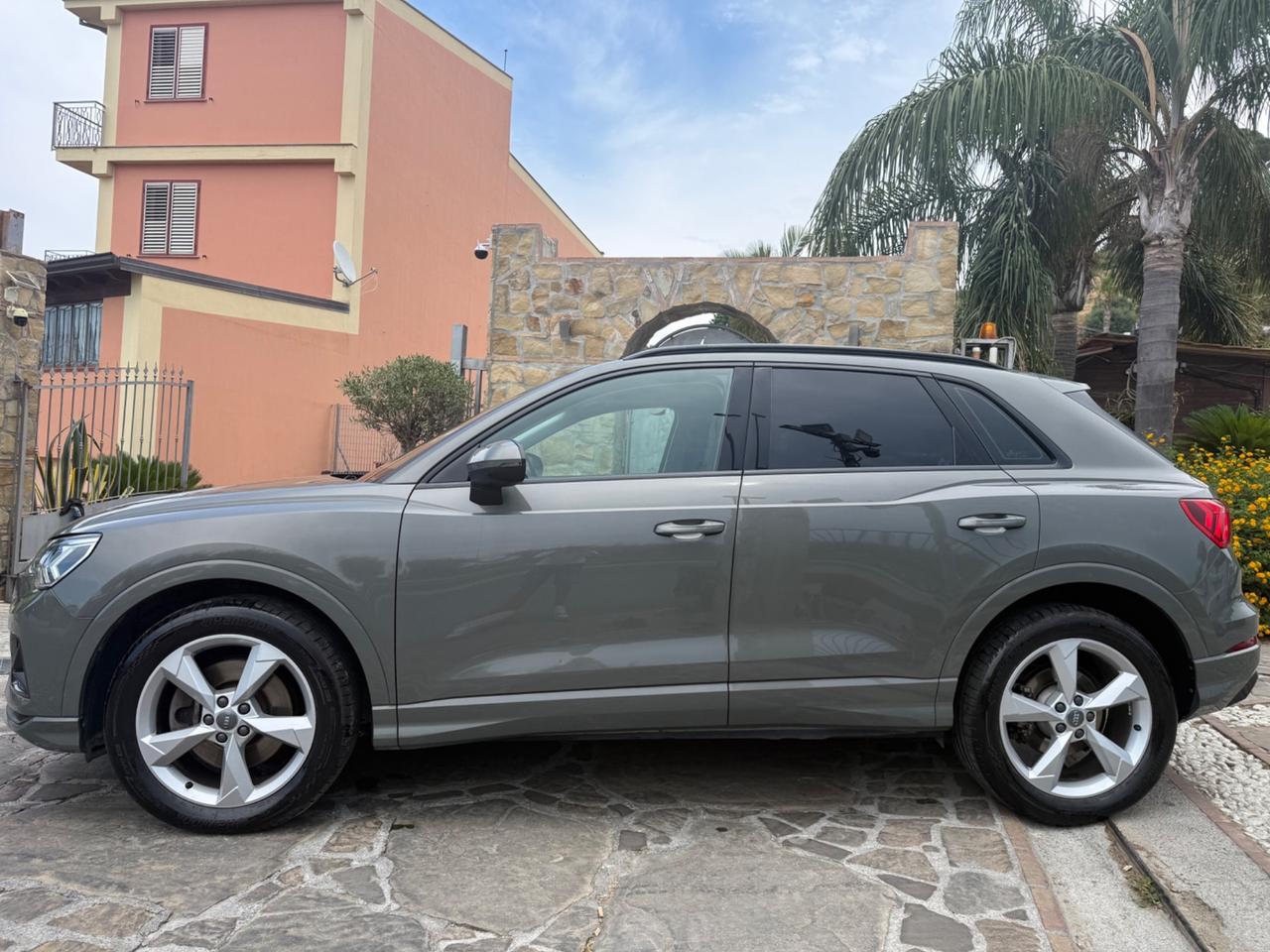 Audi Q3 35 TDI S tronic Business Advanced
