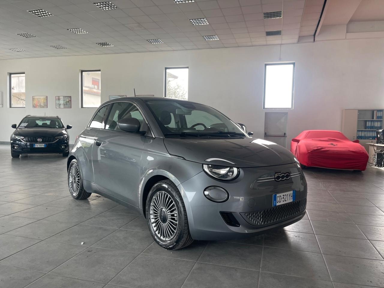 Fiat 500e Opening Edition 42 kWh Autonomia (270 km)