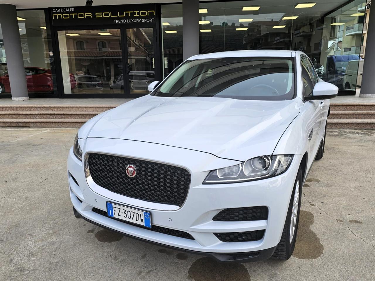 Jaguar F-Pace 2.0 D 180 CV AWD aut. Pure