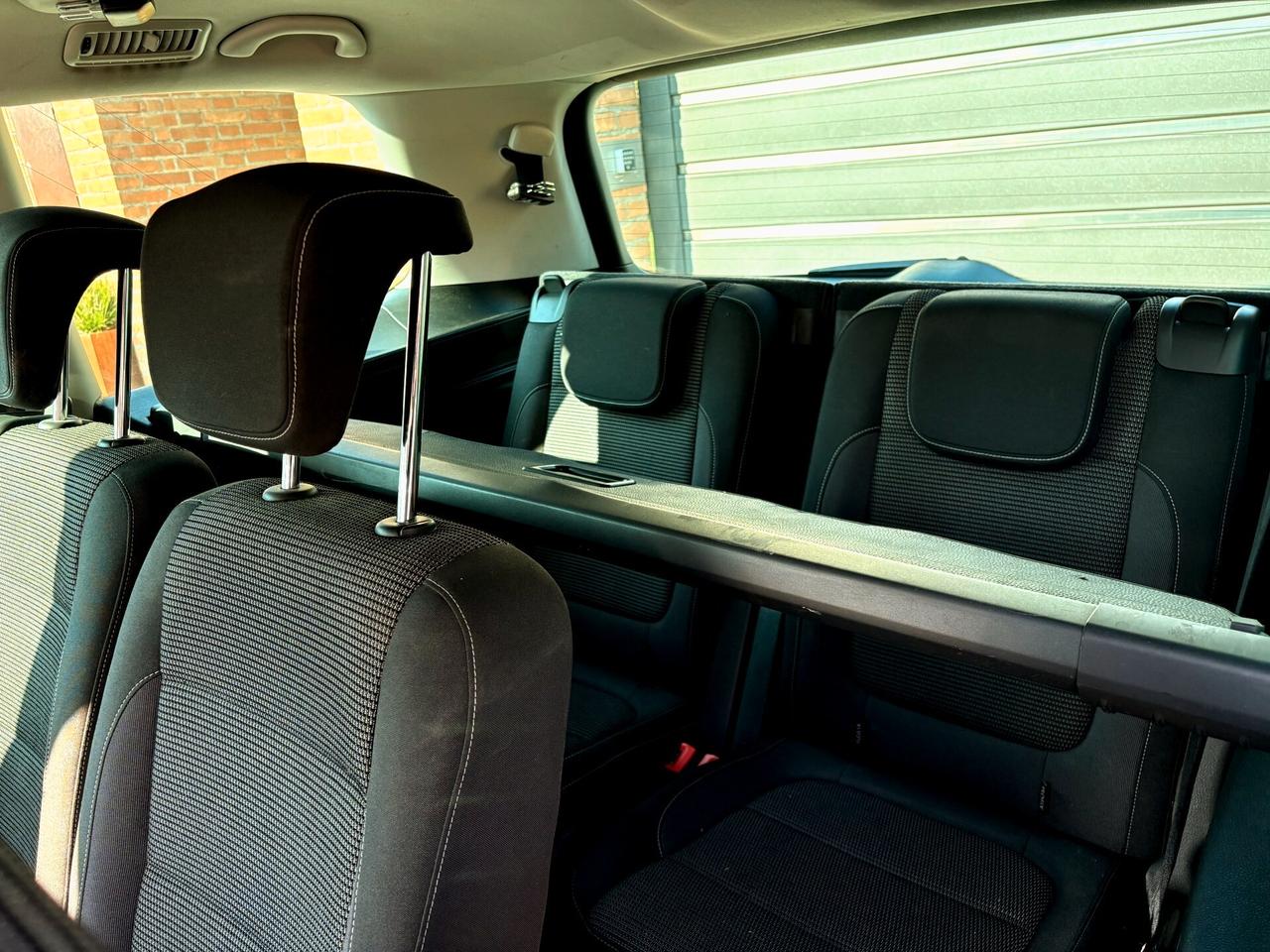 VW SHARAN 2.0D aut- 7 POSTI -EURO 6-Navi-2016