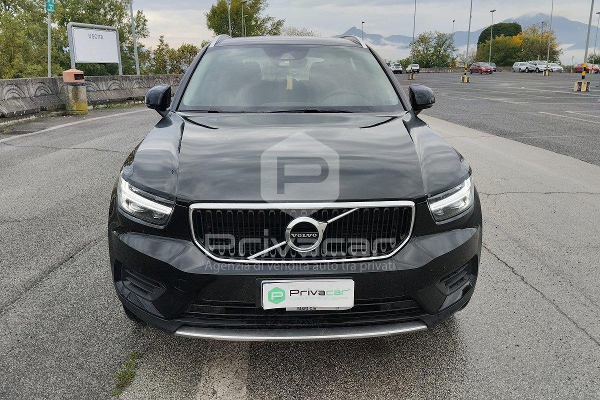 VOLVO XC40 T3 Momentum