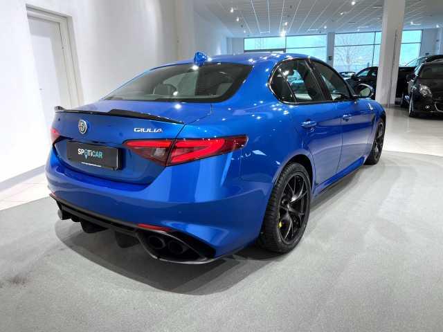 Alfa Romeo Giulia 2.9 T V6 AT8 Quadrifoglio