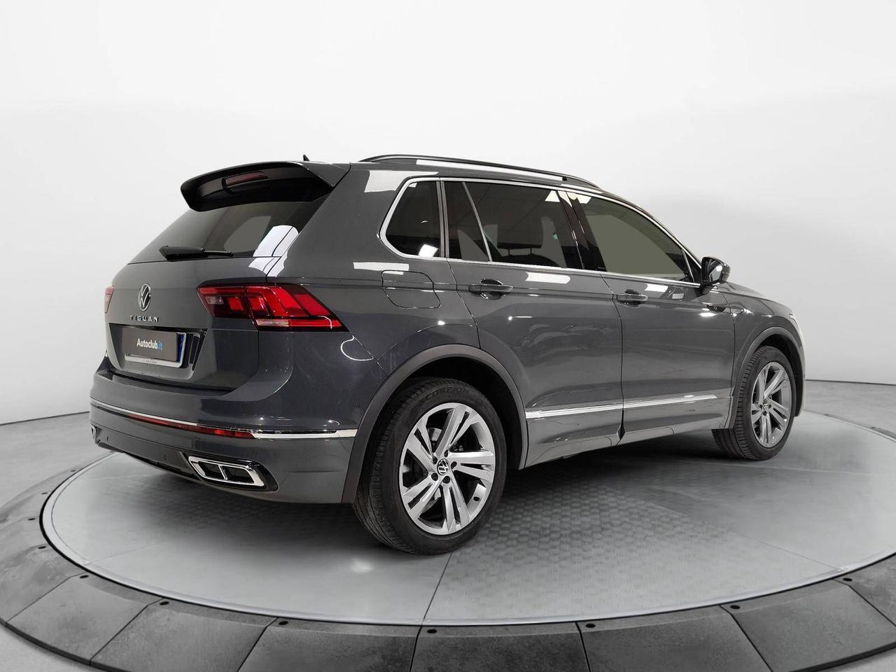 Volkswagen Tiguan 2.0 tdi R-Line 150cv