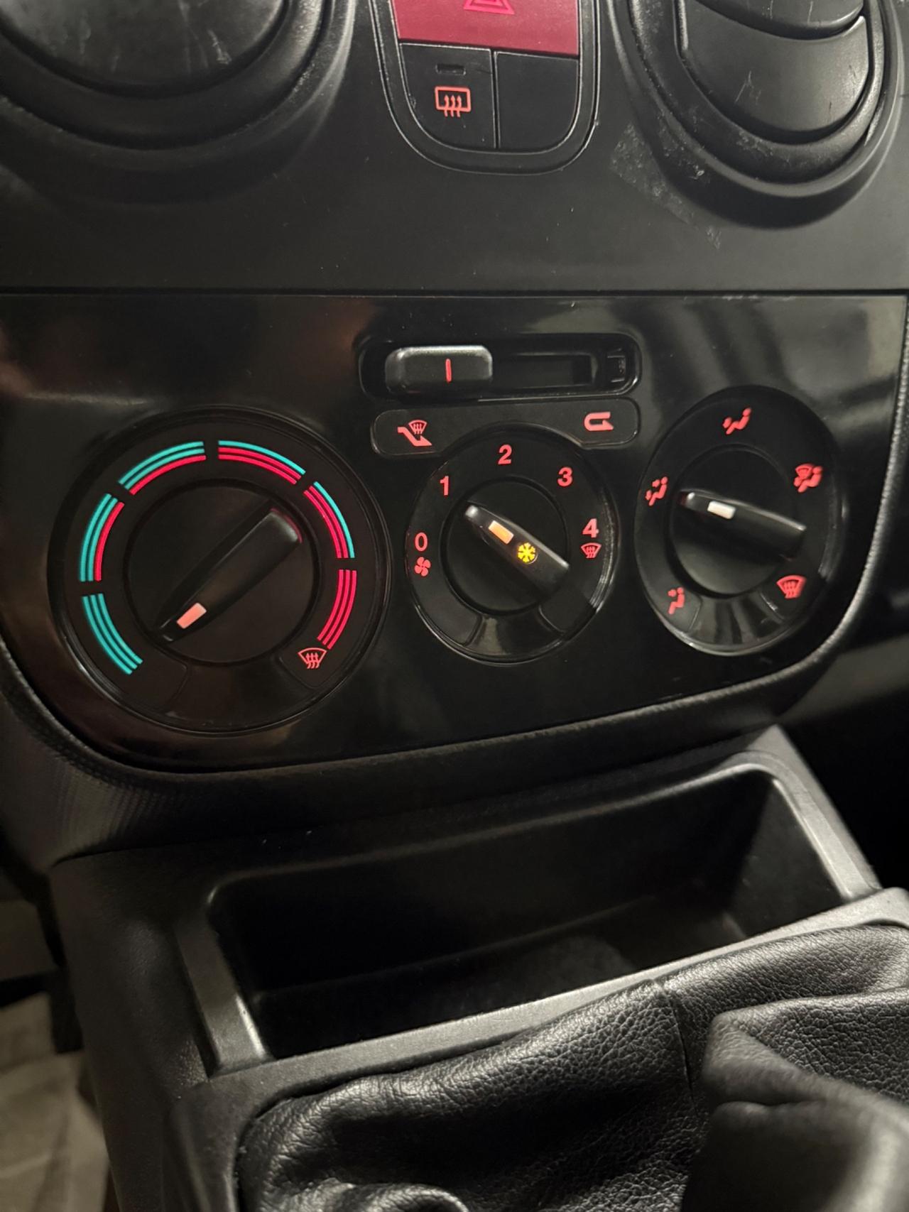 Fiat Qubo 1.3 MJT 80 CV Lounge