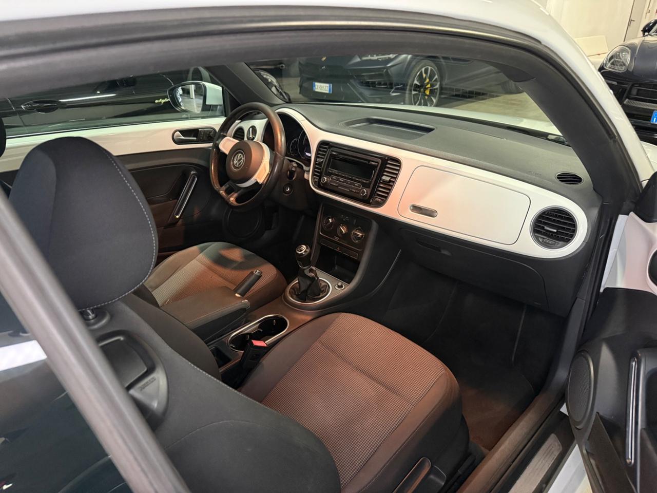 Volkswagen Maggiolino 1.6 TDI Design