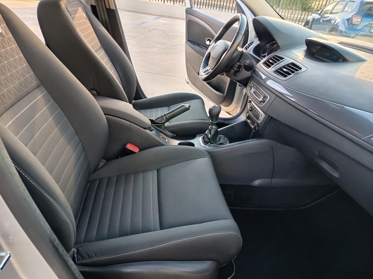 Renault Megane Mégane 1.5 dCi 110CV Start&Stop ESM SporTour Limited